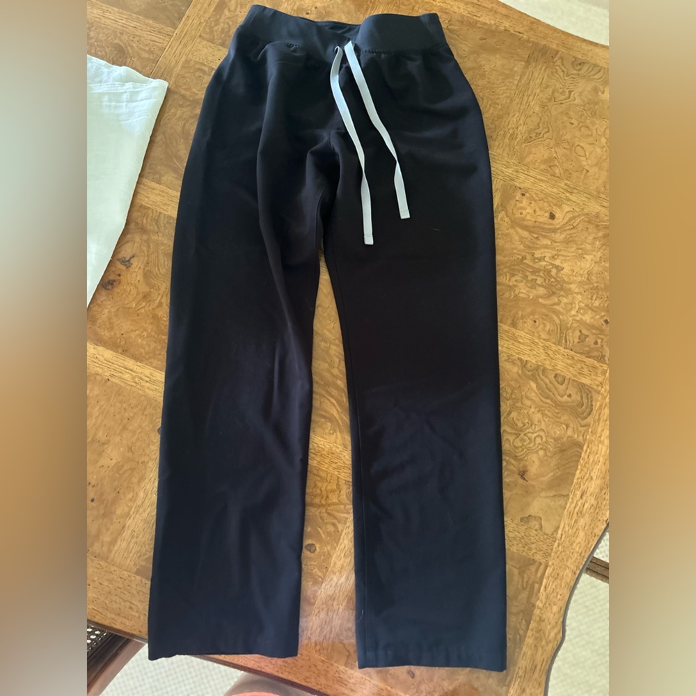 Figs Black Technical Scrub Pants XS petite color 6663